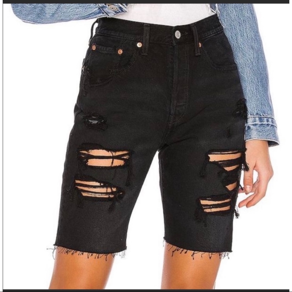 Levi’s High Rise Slouch Jean Short - Picture 2 of 8